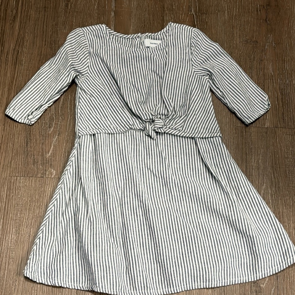 Old Navy Toddlers Size 5T Stripped Dress with 3/4 Sleeve